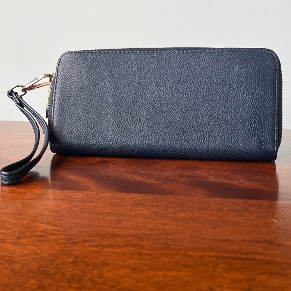 Navy clutch